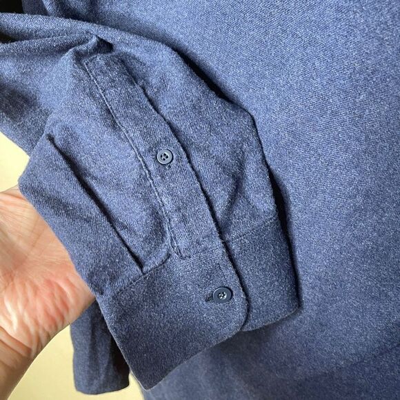 UNTUCKit Shirt Mens Size XL Long Sleeve Navy Blue Button Up with Pocket - Picture 3 of 8